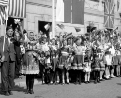 Jiří Ployhar, Otta Sepp KONEC VÁLKY – PRVNÍ DNY MÍRU (České Budějovice a koncentrační tábor Mauthausen v roce 1945)